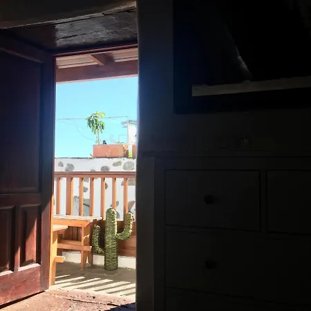 Unique Canarian 1700s - Casa Salvia Las Aguas - Ocean & Natural Pools 150m - Whole Gated House Holiday home *