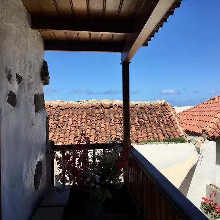 Unique Canarian 1700s - Casa Salvia Las Aguas - Ocean & Natural Pools 150m - Whole Gated House Holiday home San Juan de la Rambla