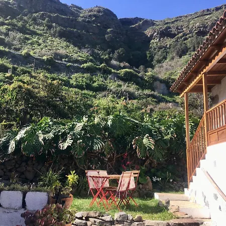 Holiday home Unique Canarian 1700s - Casa Salvia Las Aguas - Ocean & Natural Pools 150m - Whole Gated House