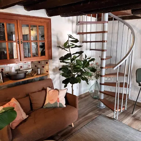 Holiday home Unique Canarian 1700s - Casa Salvia Las Aguas - Ocean & Natural Pools 150m - Whole Gated House