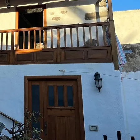 Unique Canarian 1700s - Casa Salvia Las Aguas - Ocean & Natural Pools 150m - Whole Gated House * San Juan de la Rambla